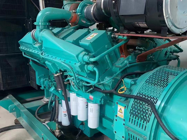 肃南更换100kW柴油发电机组机油时,需要注意哪些事项?